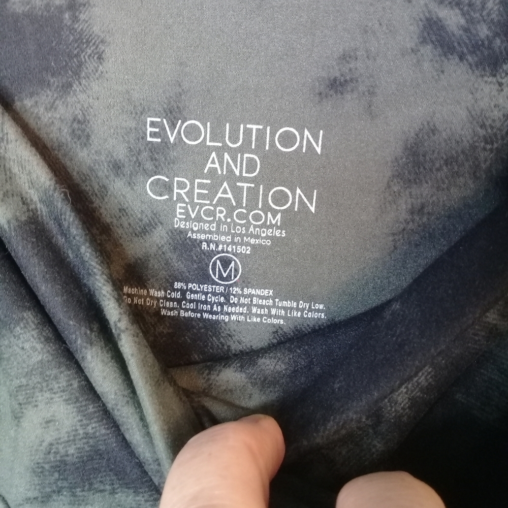 Evolution and Creation Olive Green Black Tie Dye Capri Cross Waist Legging Med - Picture 8 of 8